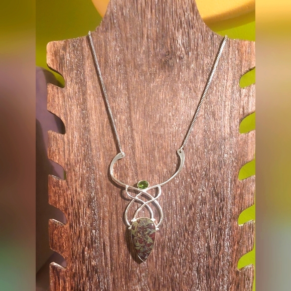 Jewelry - Unique Dragon Stone Necklace